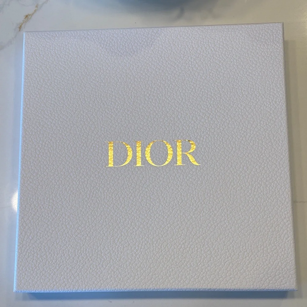 Brand new in box- Dior Home Ceramic Diffuser Charms & Dior Beauty Privee Set